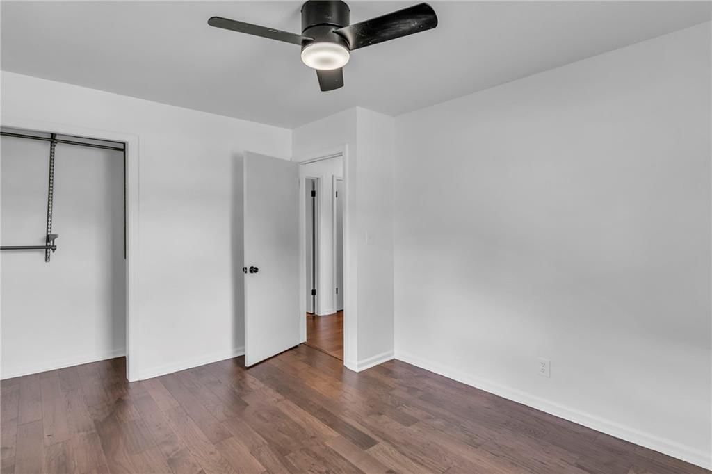 513 NE Independence Avenue — photo 13