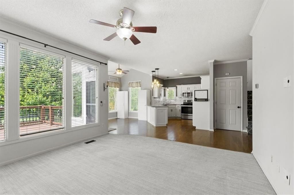14175 W 149TH Terrace — photo 7