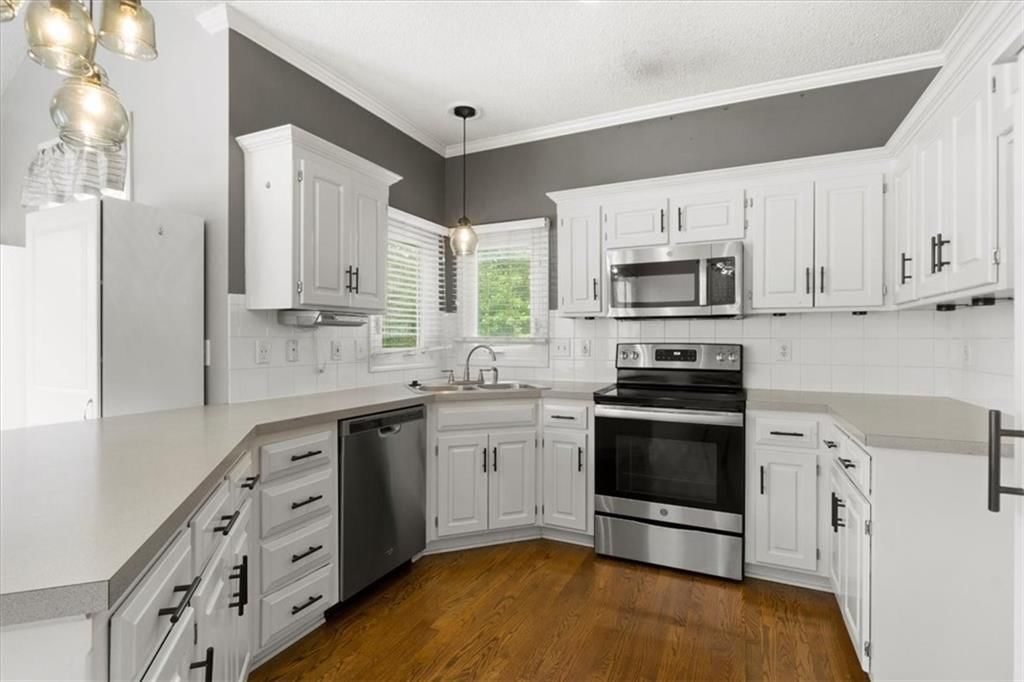 14175 W 149TH Terrace — photo 9