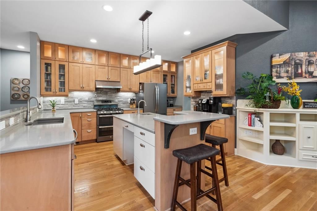 13130 Slater Street — photo 9