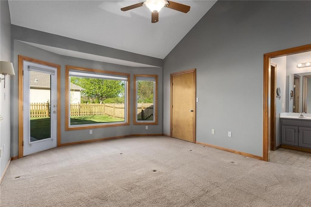 217 SW Ascot Court — photo 14