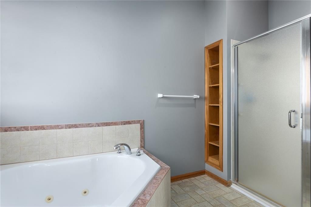 217 SW Ascot Court — photo 17