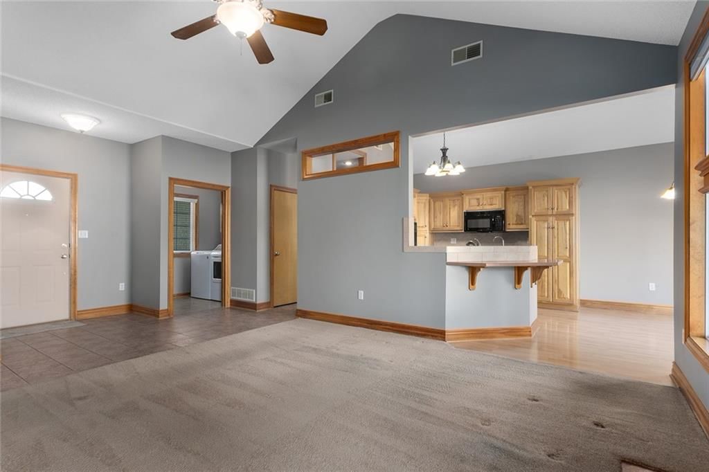 217 SW Ascot Court — photo 5