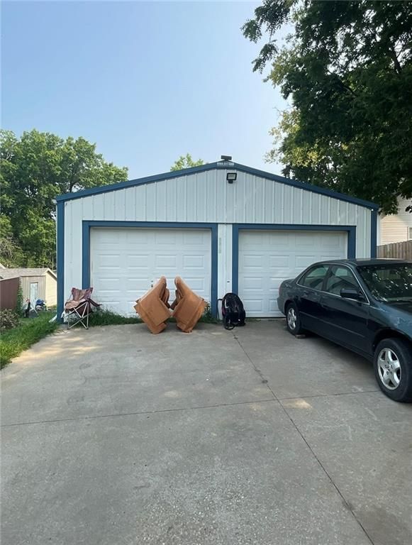 3310 Monterey Street — photo 3
