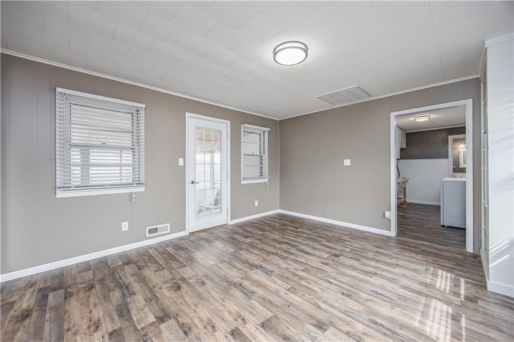 306 S 5th Street — photo 15