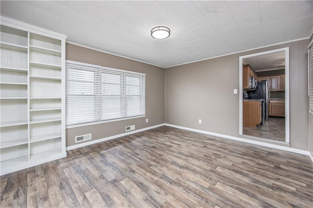 306 S 5th Street — photo 16
