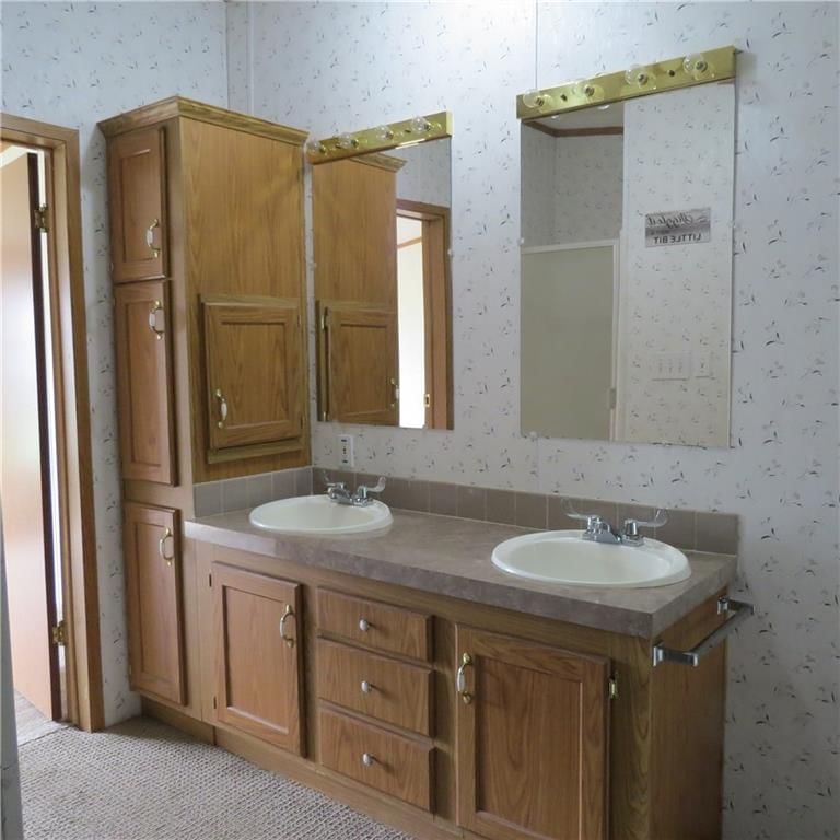 515 N Elm Street — photo 13