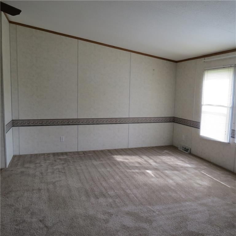 515 N Elm Street — photo 17