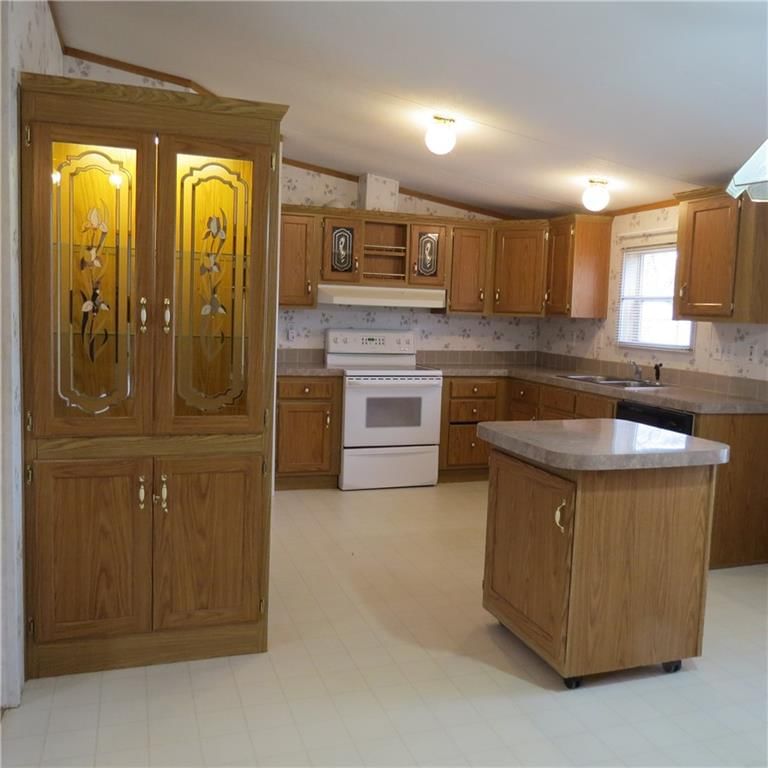 515 N Elm Street — photo 10