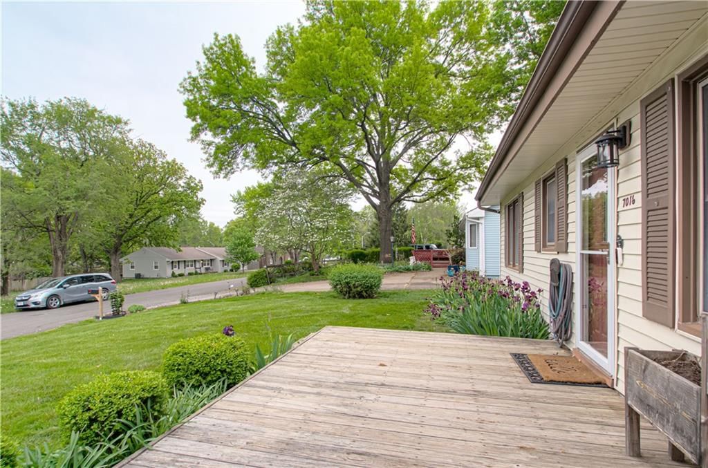 7016 N Harrison Street — photo 4