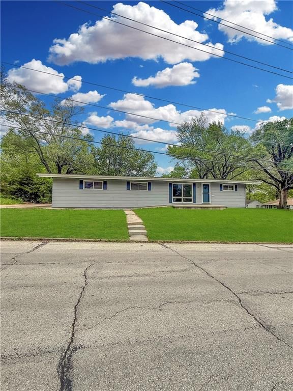 307 Zoll Street — photo 2