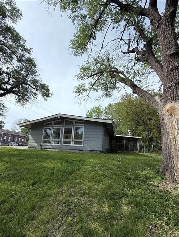 307 Zoll Street — photo 3
