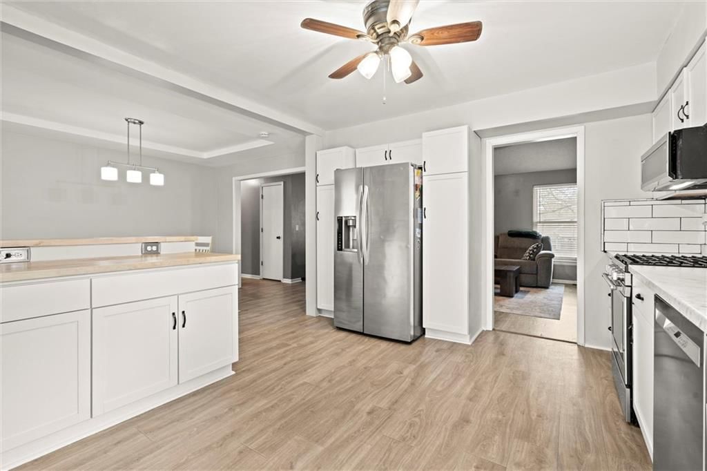15304 W 152nd Street — photo 12