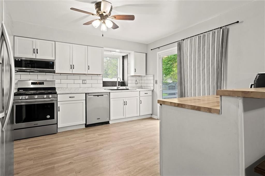 15304 W 152nd Street — photo 9