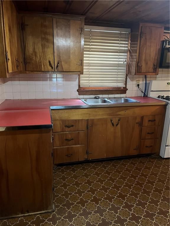 3328 Wyoming Street — photo 6