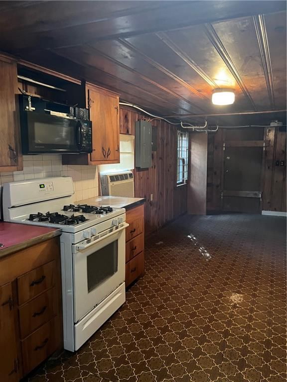 3328 Wyoming Street — photo 7