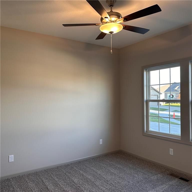 2129 Greenfield Point — photo 3