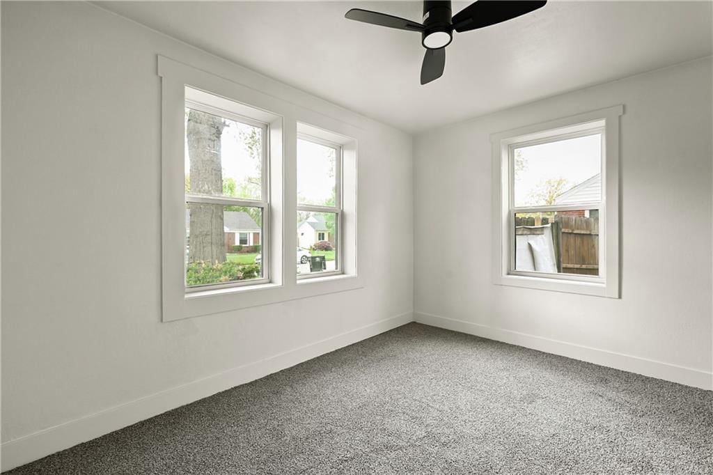 1302 W 30th Street — photo 18