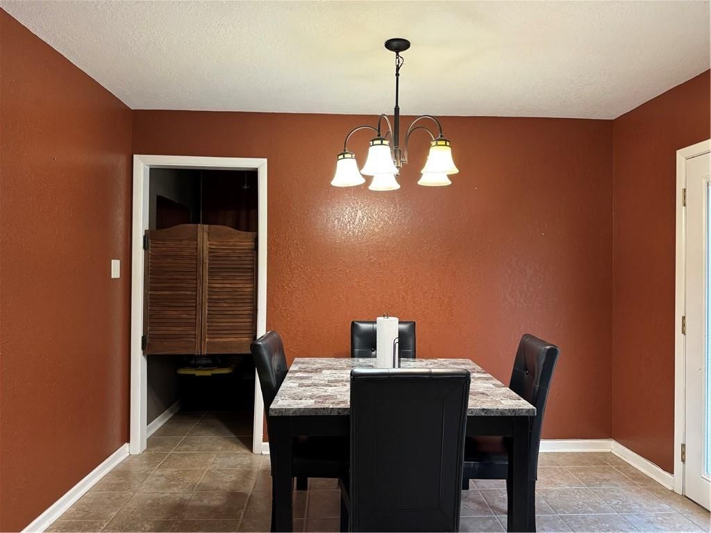 1611 Brookside Drive — photo 13