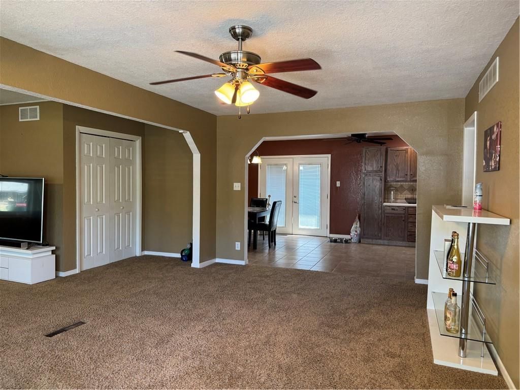 1611 Brookside Drive — photo 3