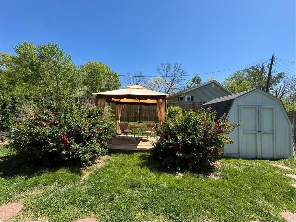 1611 Brookside Drive — photo 25