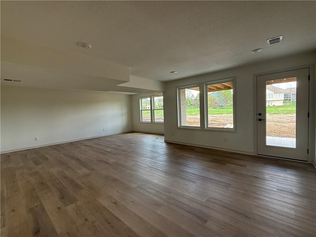 2123 Greenfield Point — photo 17