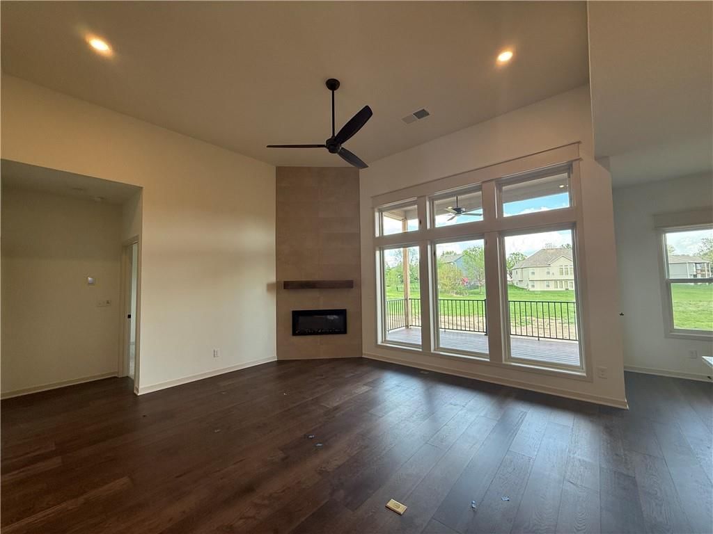 2123 Greenfield Point — photo 4