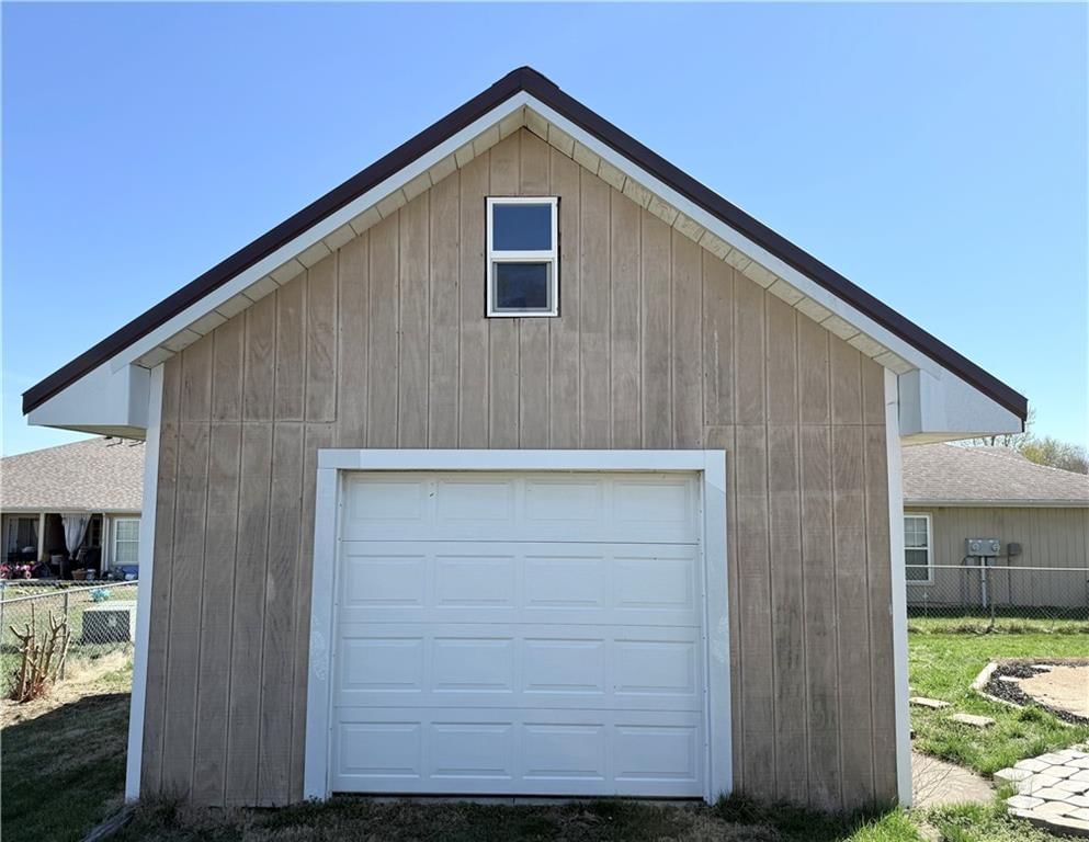 1215 Woods Drive — photo 21
