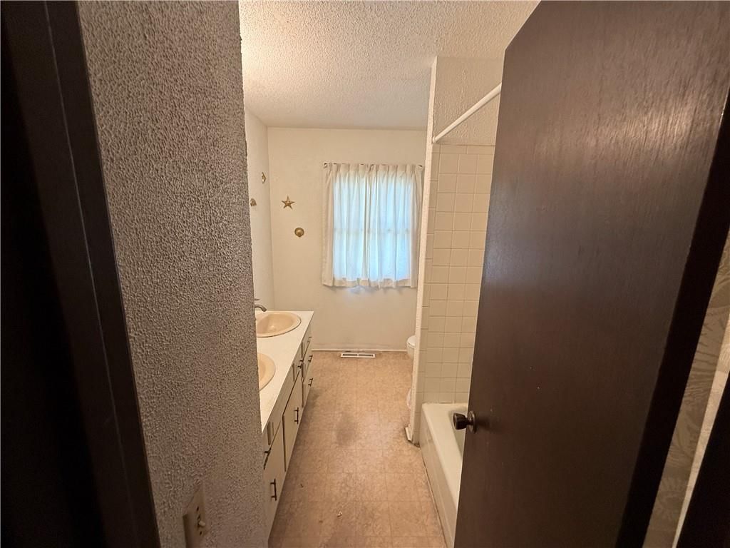 4401 N 29th Terrace — photo 16