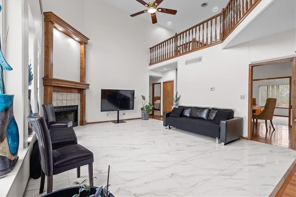 108 S Tremont Street — photo 12
