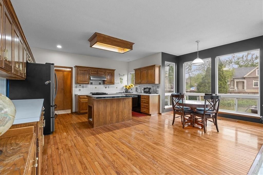 108 S Tremont Street — photo 14