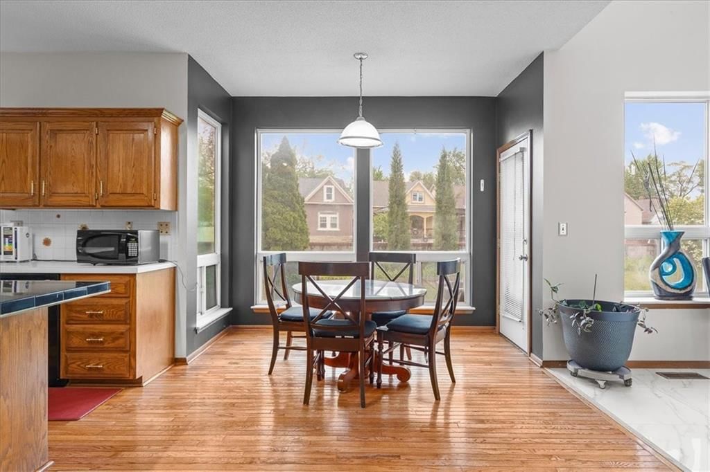 108 S Tremont Street — photo 15