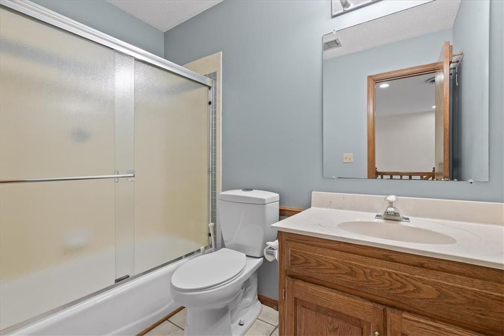 108 S Tremont Street — photo 27