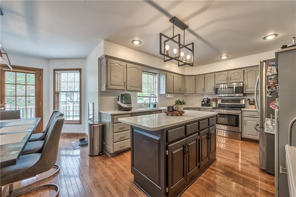 3705 NE 62nd Terrace — photo 31