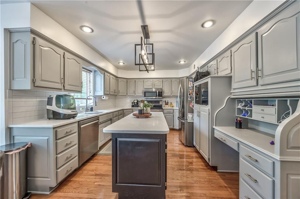 3705 NE 62nd Terrace — photo 34