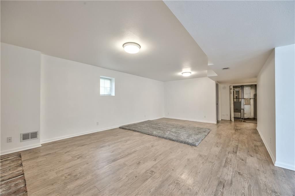 3705 NE 62nd Terrace — photo 42