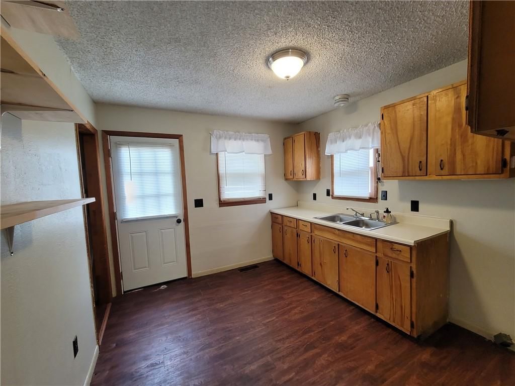 601 S 24th Street — photo 5