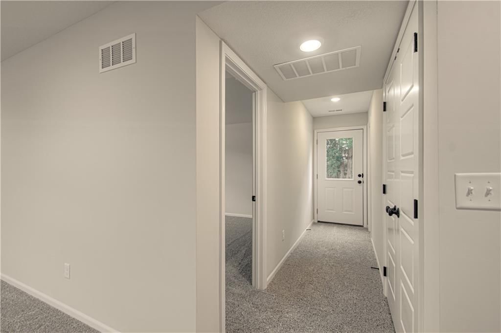 11802 N Bellaire Avenue — photo 34