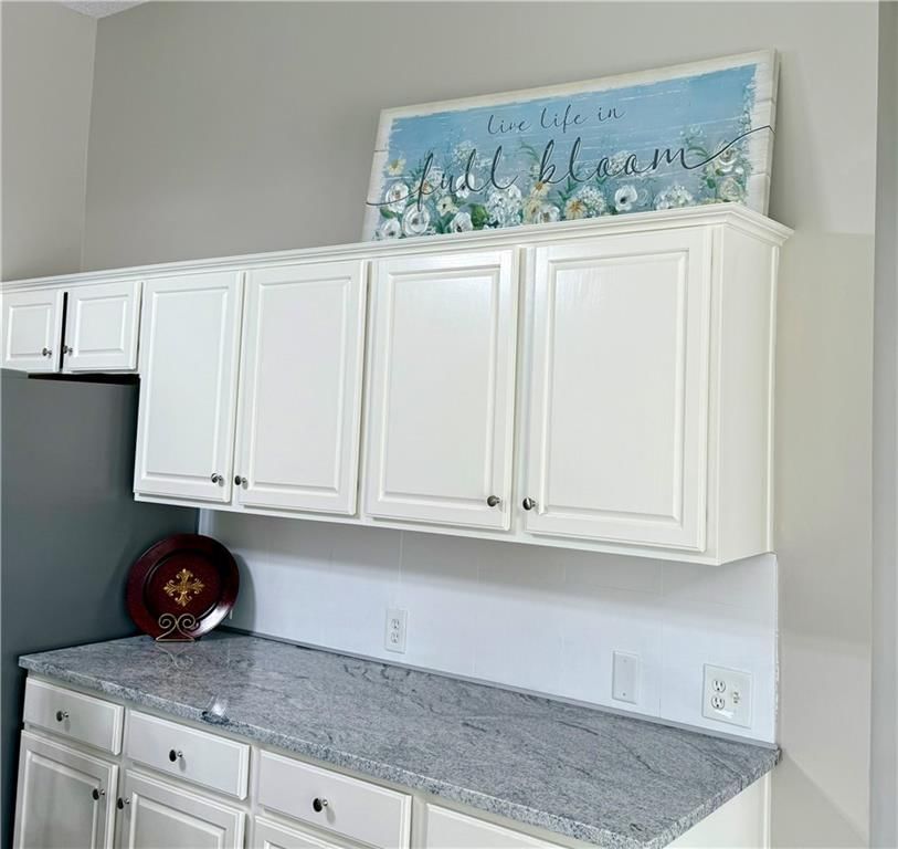 9201 N Harrison Street — photo 13