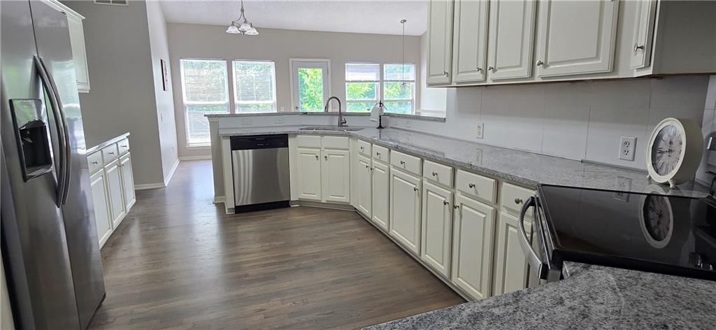 9201 N Harrison Street — photo 14