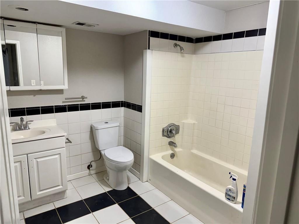 9201 N Harrison Street — photo 27