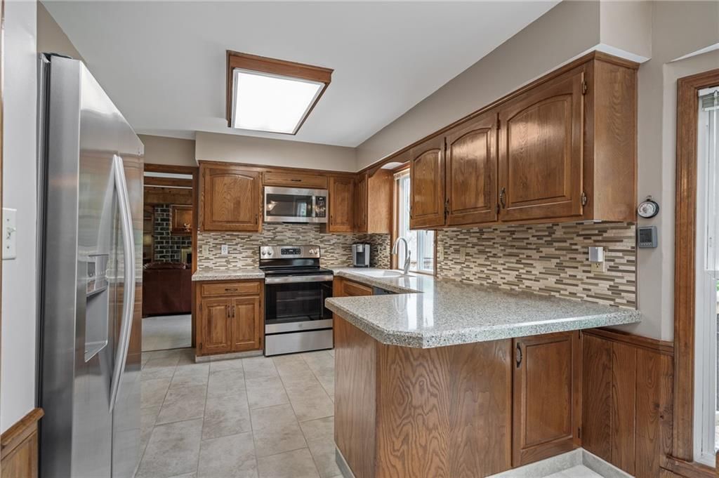 7632 Slater Street — photo 5