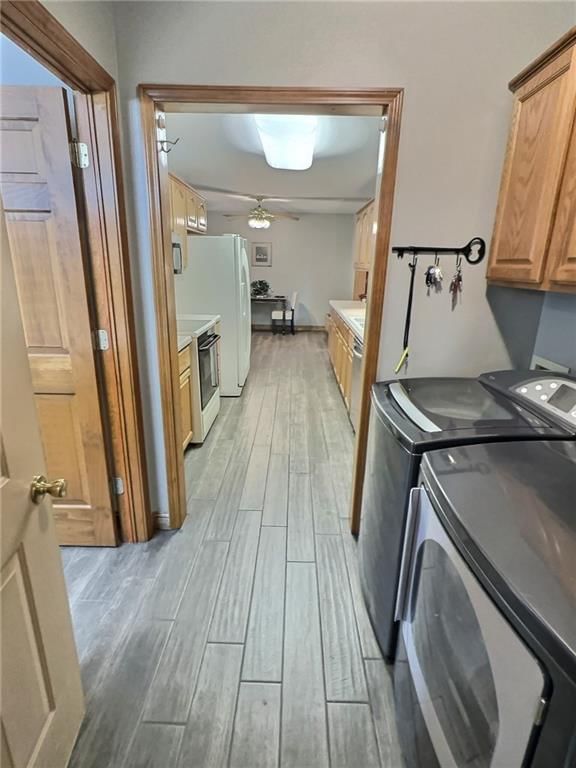 309 W Hillcrest Drive — photo 21