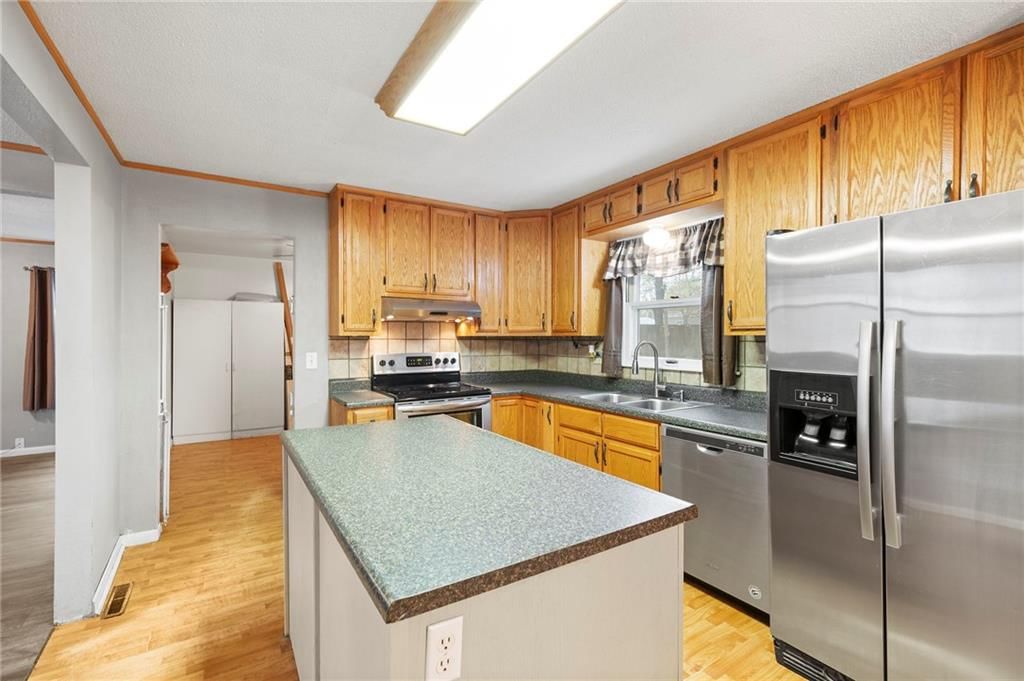 100 S Crittenden Street — photo 7