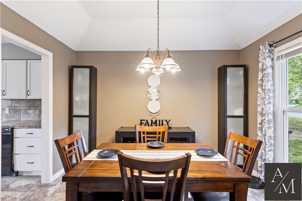 1708 NW ASHTON Drive — photo 8