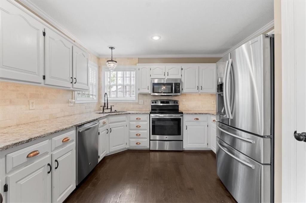 16121 S Matt Court — photo 12