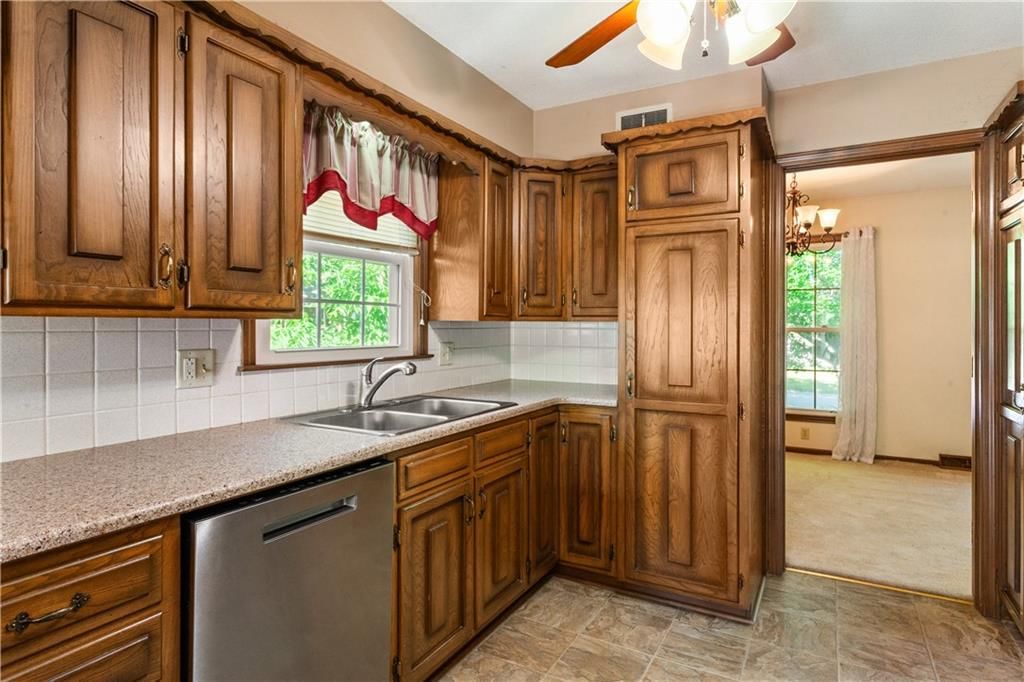 3311 S Crane Street — photo 14