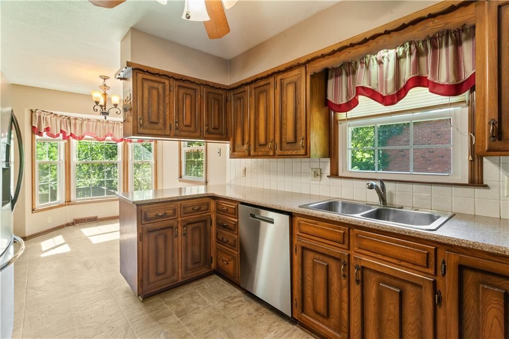 3311 S Crane Street — photo 16