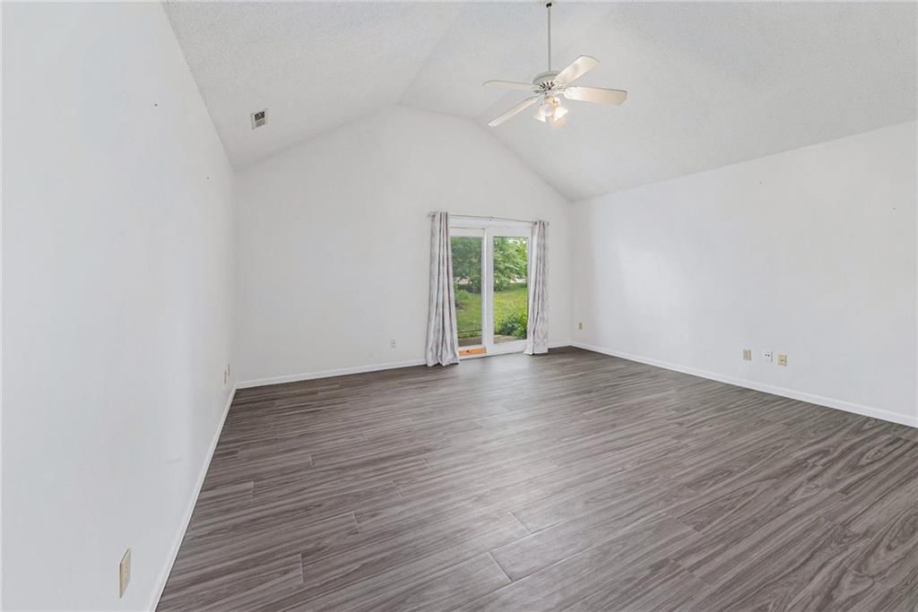 533 Eldridge Street — photo 13
