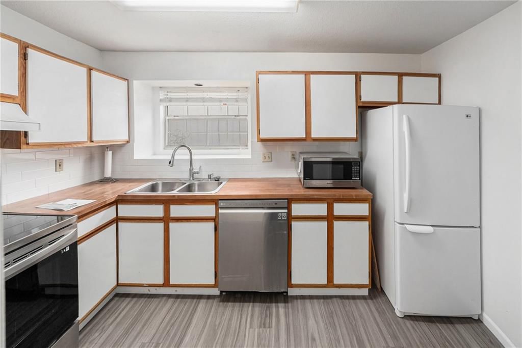 533 Eldridge Street — photo 15